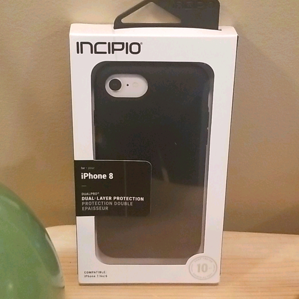 Incipio iphone8 Dual layer protection case
